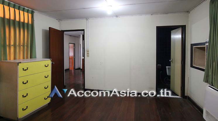 picture 🔼🔽 AccomA 📩 Home Office 4 BR House in Khlong Ton Nuea (AA19216) - 8/12