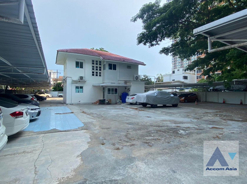รูป 🔼🔽 AccomA 📩 Home Office,Office 5 BR House in Yan Nawa (AA36114) - รูปที่ 2/6