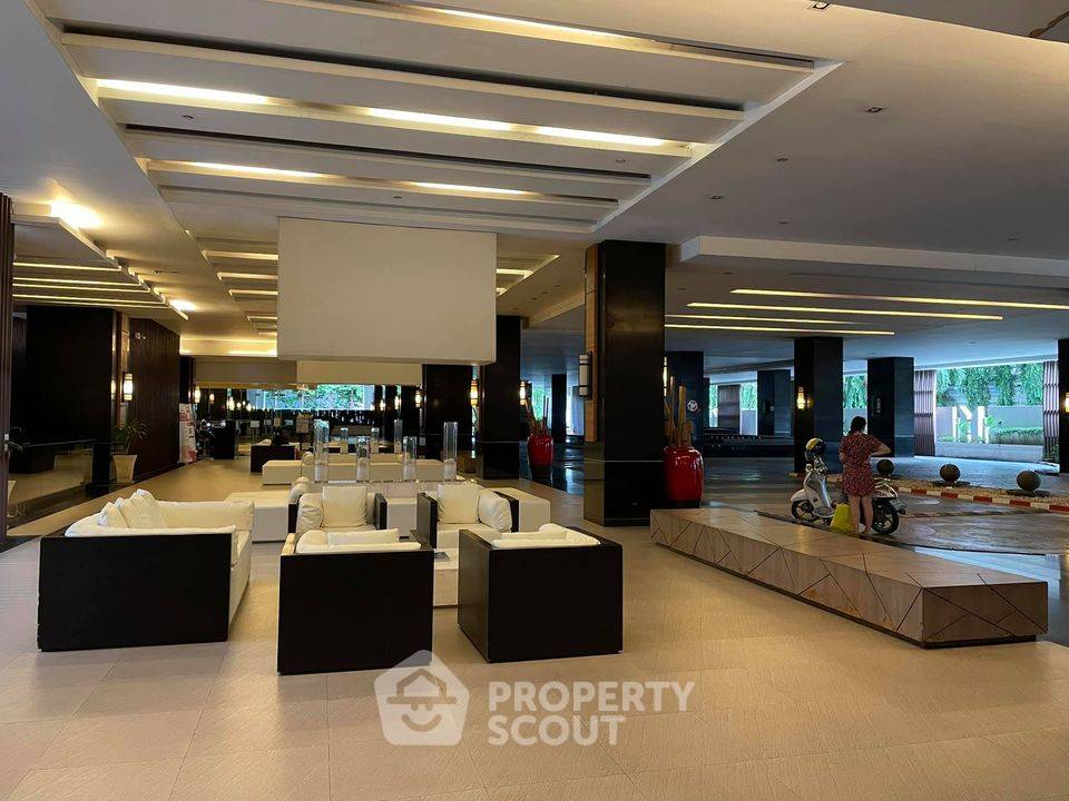 picture 2-BR Condo at Sathorn Gardens near MRT Si Lom (ID 482757) - 15/26