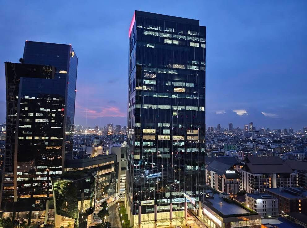 picture For Rent  🏢✨  Noble Revolve Ratchada Interested, add Line @255ghzjq. Add @ too. ꔛ - 8/8