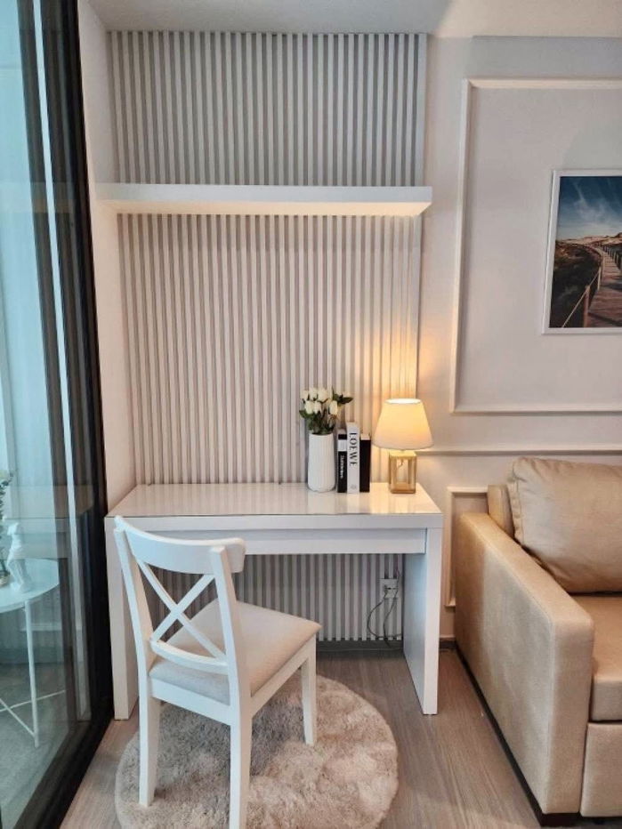 picture Condo for Rent : Life Sathorn-Sierra  1 Bedroom Nice decorated Built-in furniture  Fully furnished no damage earthquake Near BTS Talat Phlu - 10/17