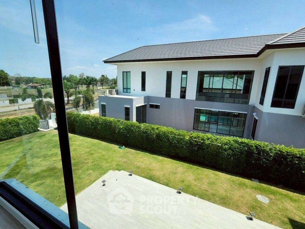 รูป บ้าน 4-ห้องนอน ที่ เดอะ วิลเลจ โดย ฮอร์สชู พอยท์ ใน หนองปรือ (ID 2175435) - รูปที่ 31/34