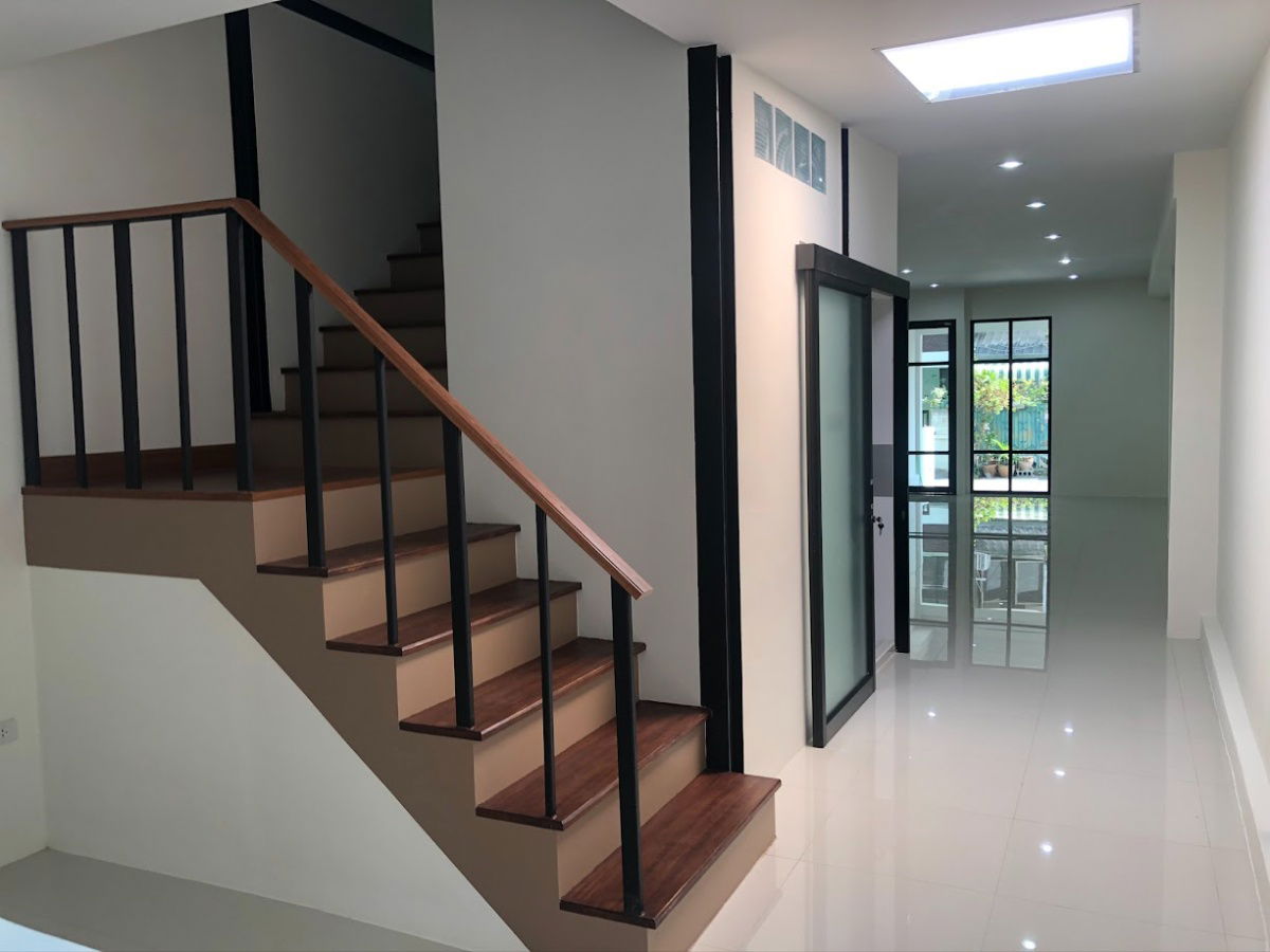 รูป T 1424 ให้เช่า โฮมออฟฟิศ 3 ชั้น ซ.นวมินทร์ 91 บ้านสวย สภาพดี พร้อมอยู่ ราคา 26,000 บาท - รูปที่ 4/11