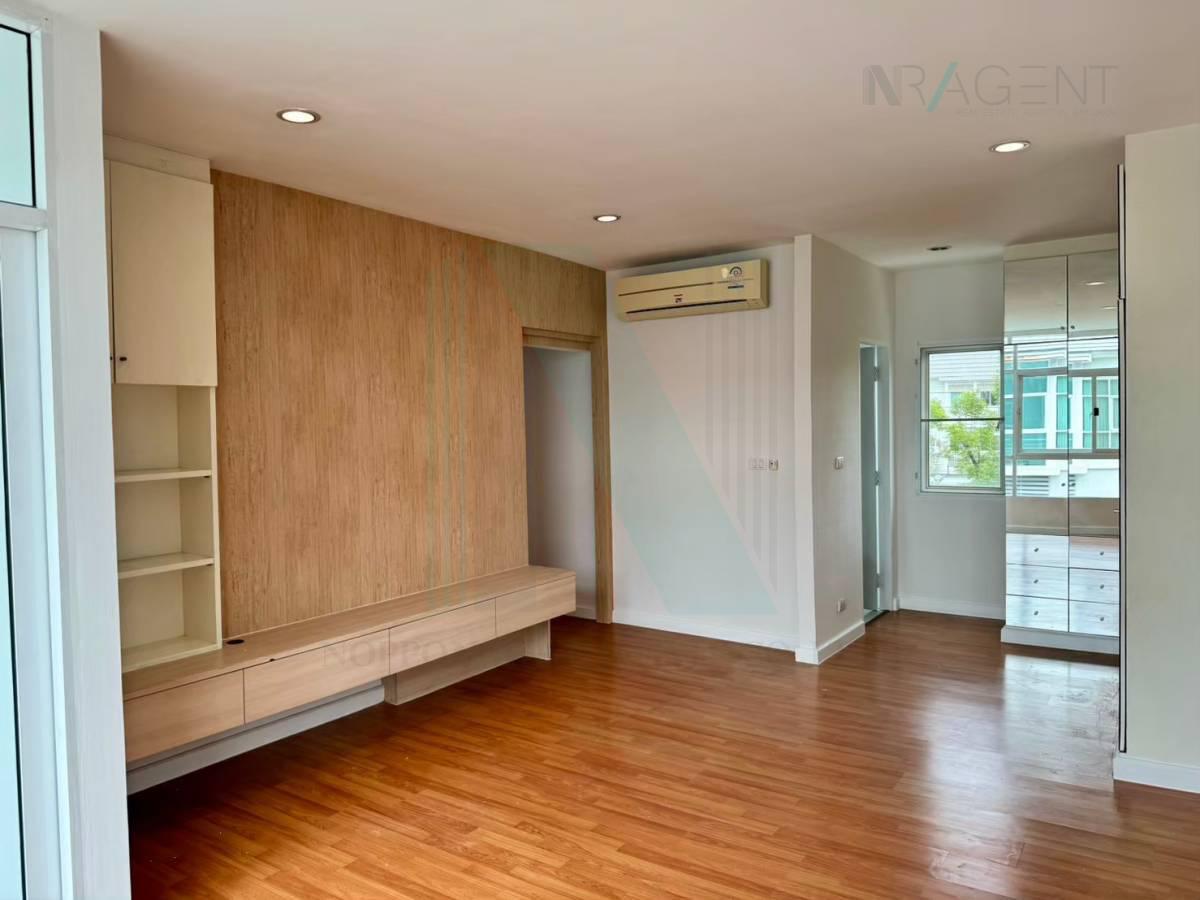 รูป 🚩 ขายทาวน์เฮาส์ โครงการ เดอะ เมทโทร พระราม 9 3 ชั้น 3 ห้องนอน 3 ห้องน้ำ - รูปที่ 7/8