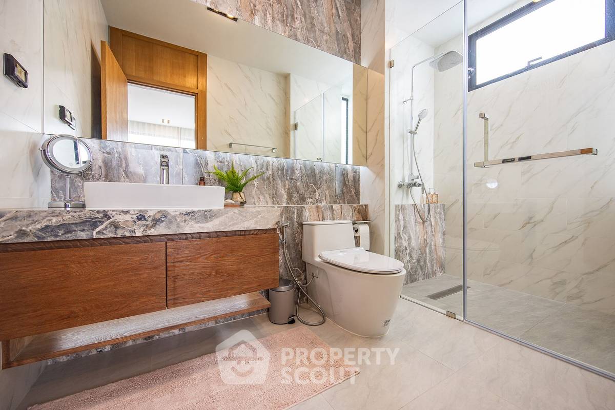 picture 4-BR Villa in Rawai (ID 1340038) - 15/27