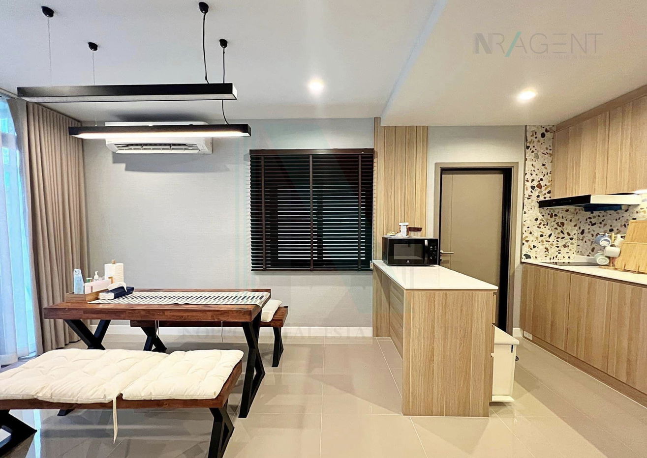 รูป ให้เช่าบ้านเดี่ยว 2 ชั้น โคโม่ โบทานิก้า บางนา 4 ห้องนอน 3 ห้องน้ำ - รูปที่ 3/8