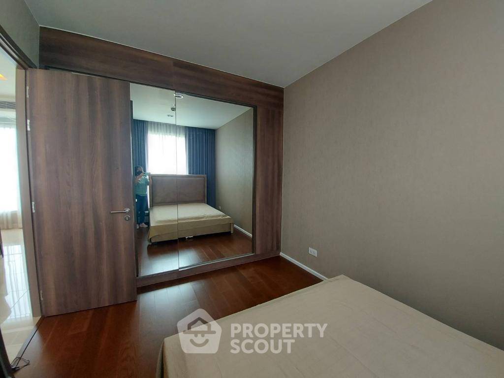 picture 3-BR Condo at Menam Residences in Wat Phraya Krai (ID 2223259) - 12/17