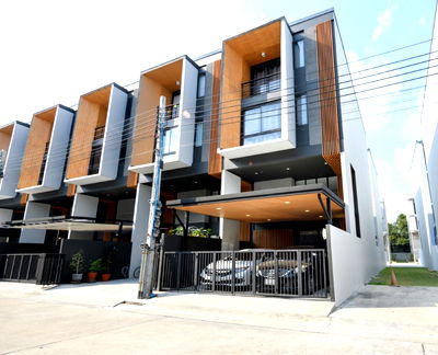 Townhouses for rent Rama 9 : FOR RENT  :  HSL0015 :   ( Shizen Phatthanakan 32 )