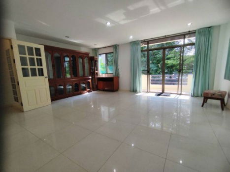 รูป ให้ เช่า บ้านเดี่ยว 4 ชั้น สุขุมวิท 31 40 ตร.วา 282 ตรม. 4 นอน 5 น้ำ ใกล้ BTS พร้อมพงษ์ - รูปที่ 6/8