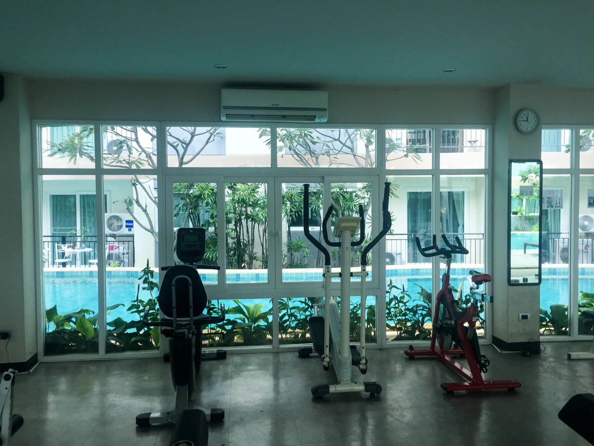 picture Studio Condominium @ Park Lane - 18/20