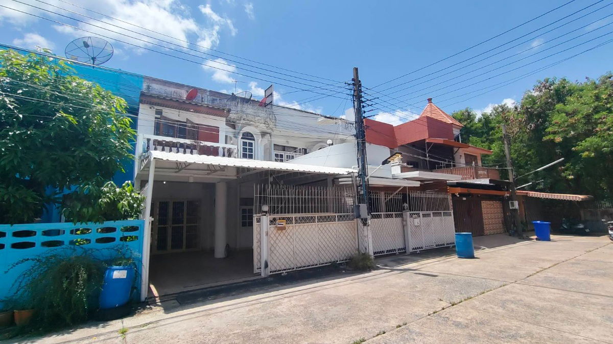 รูป ขายทาวน์เฮ้าส์ 31 ตร.วา หมู่บ้านชลาธร สาธุประดิษฐ์ 57 - รูปที่ 1/23