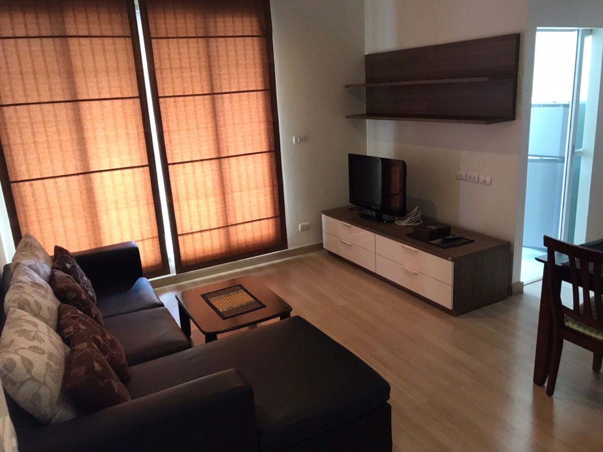 picture Corner unit 2-bedroom Condominium unit for Sale in Life @Sathorn 10, 5 minute walk from BTS Chongnonsi Station - 5/11