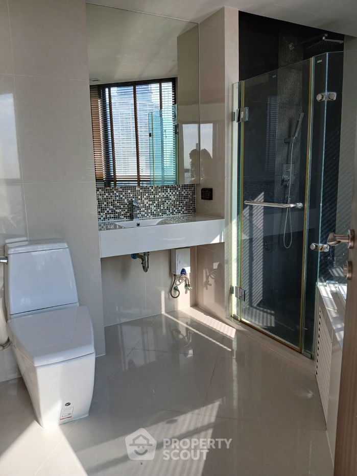 picture 2-BR Condo at Rhythm Sukhumvit 44/1 near BTS Phra Khanong (ID 1895259) - 7/10