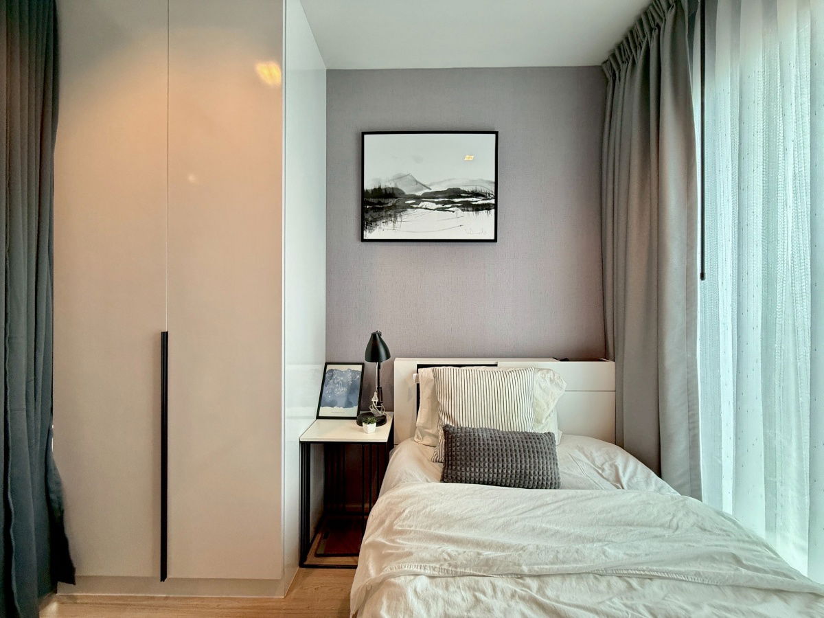 picture Life Asoke Rama9 2 Bed 1 bath for rent with full decoration - 11/13