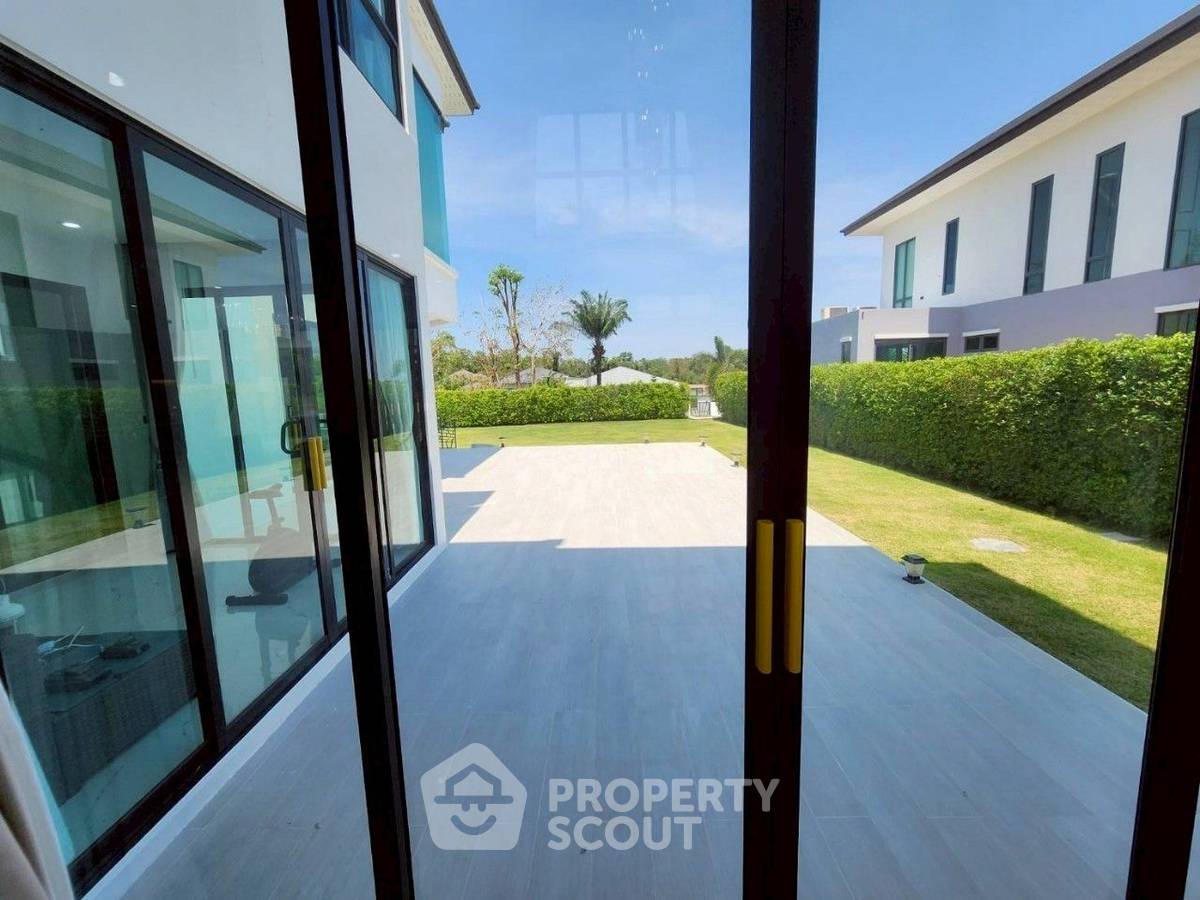รูป บ้าน 4-ห้องนอน ที่ เดอะ วิลเลจ โดย ฮอร์สชู พอยท์ ใน หนองปรือ (ID 2175435) - รูปที่ 10/34