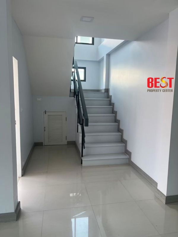 picture Fully Renovated - House for Sale, The Tara Ramintra (Phraya Suren 35) – Ready to Move In - 5/15