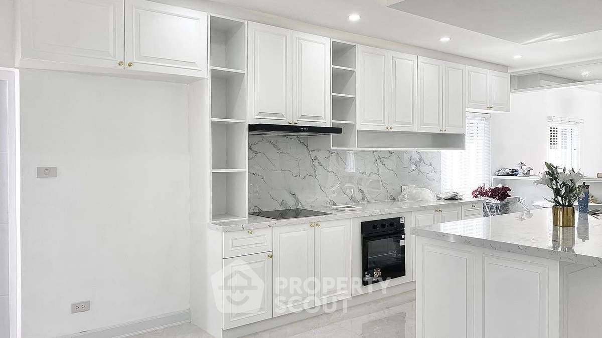 รูป บ้าน 5-ห้องนอน ใกล้ เมืองพัทยา (ID 2219438) - รูปที่ 6/12