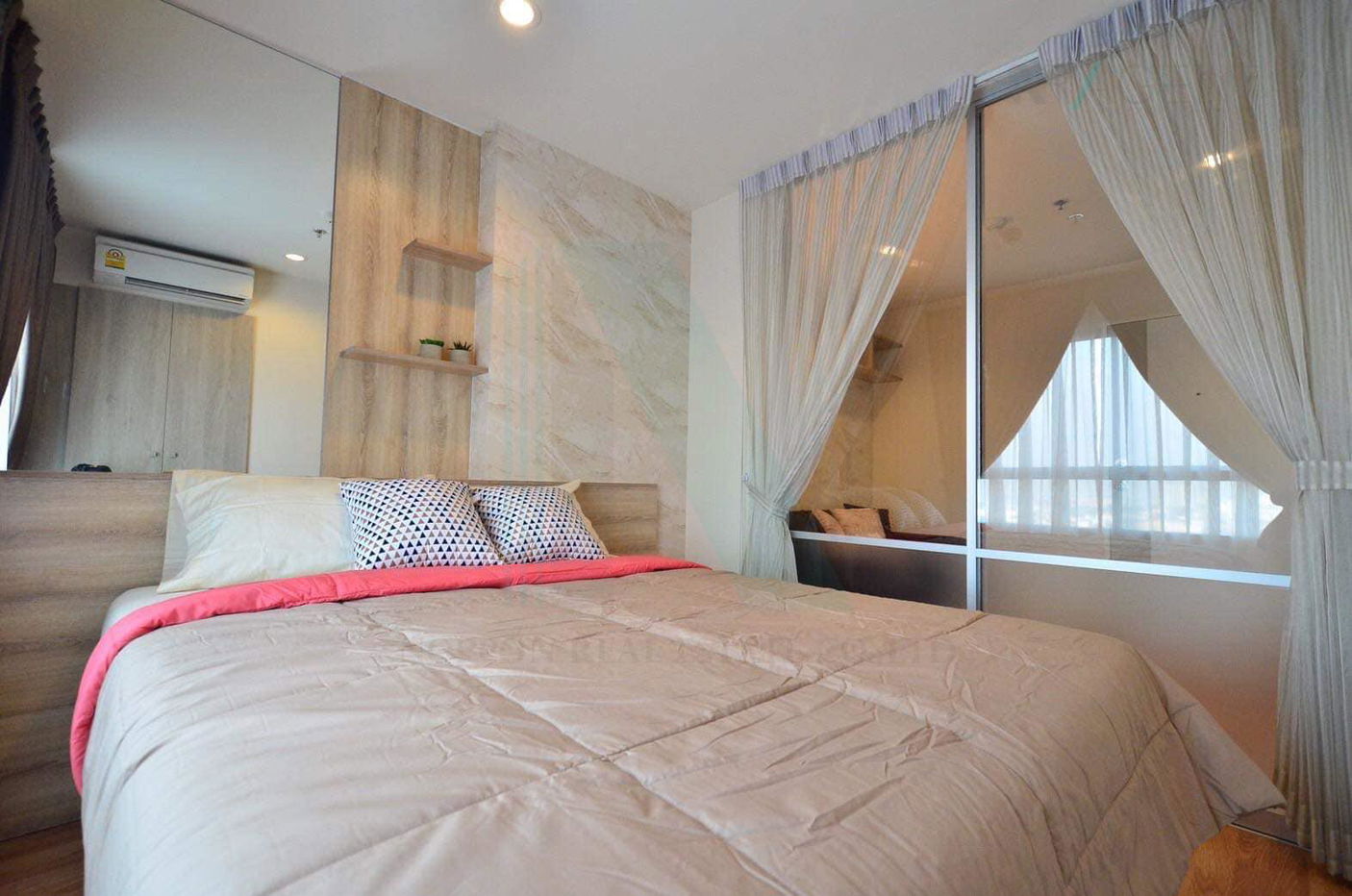 picture 📌 For Rent Condo LUMPINI PARK PHETKASEM 98 Building B, Floor 20,1 bed room, Room size 26.00 sqm - 2/8