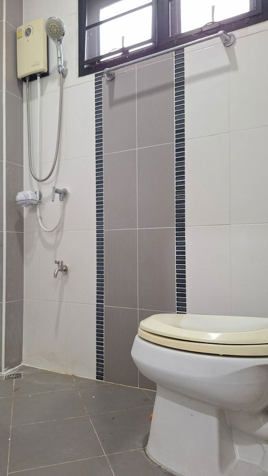 picture Commercial building for rent, 17,000 baht, near Varee School, near 89 Plaza, size 3 bedrooms, 4 bathrooms, 2 parking spaces - 45/48