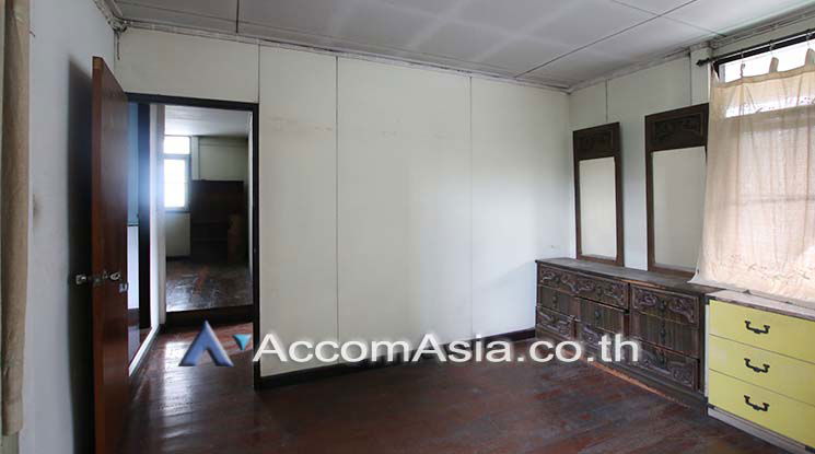 picture 🔼🔽 AccomA 📩 Home Office 4 BR House in Khlong Ton Nuea (AA19216) - 12/12