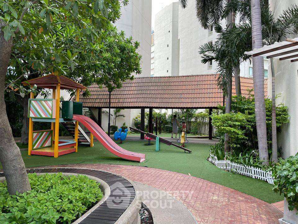 picture 2-BR Condo at Sathorn Gardens near MRT Si Lom (ID 482757) - 24/26