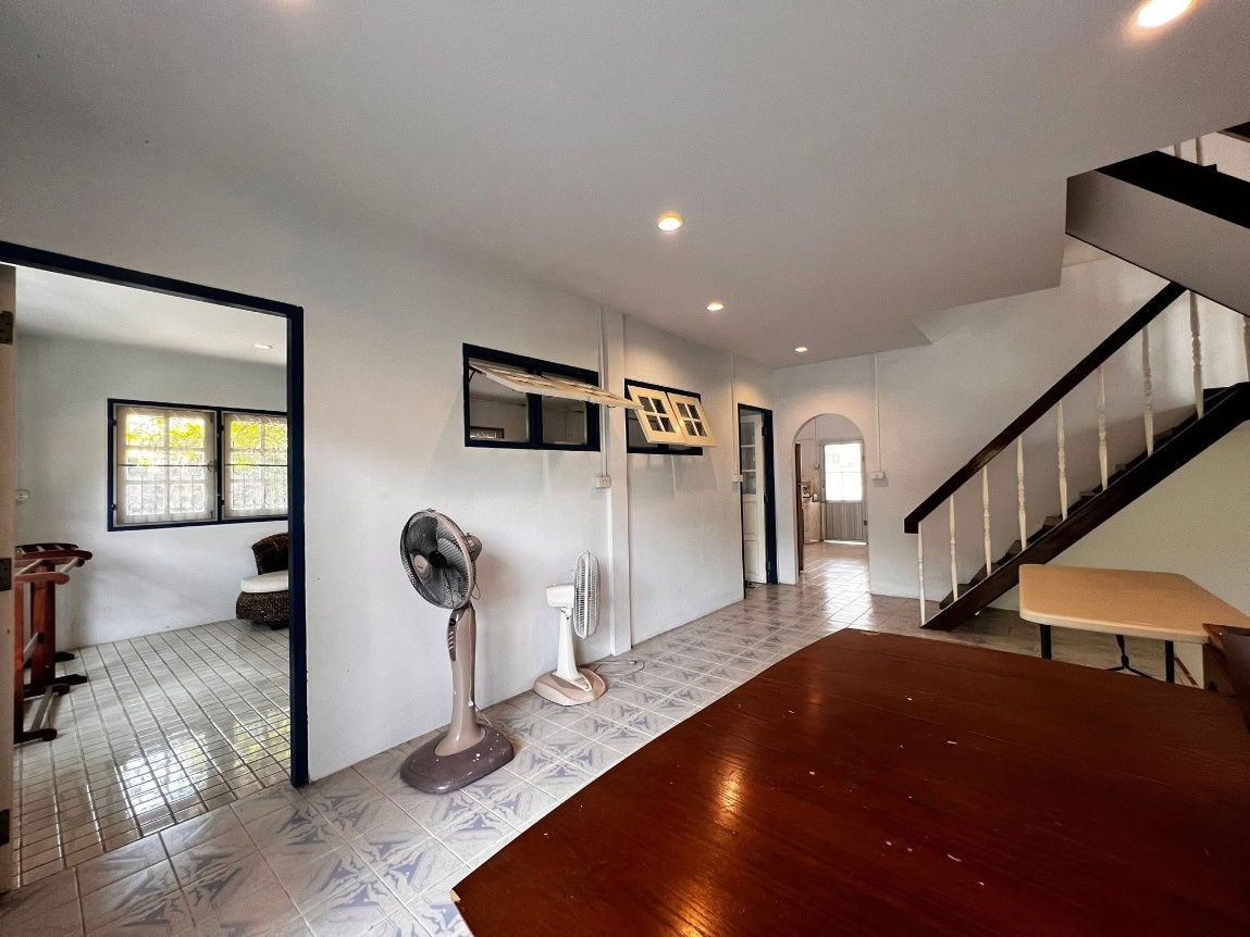 picture B1000 Detached house for rent, 3 bedrooms, 600 square wah, city centre, near ICon Siam and golden BTS, ready to move in! - 6/13