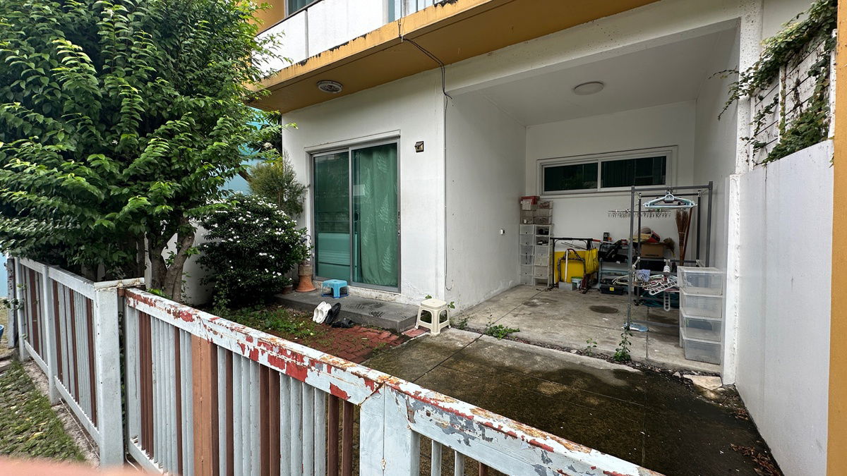 รูป บ้านหลังมุม ใจกลางเมือง เดินทางสะดวก ใกล้โรงเรียน และห้างสรรพสินค้ามากมาย - รูปที่ 2/15