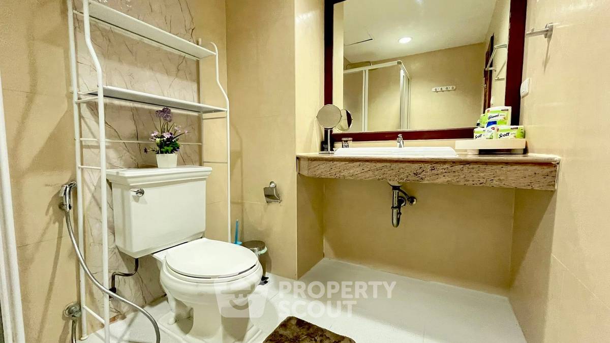 picture 1-BR Condo at Baan Klang Hua Hin Condominium close to Hua Hin Night Market (ID 2101431) - 10/12