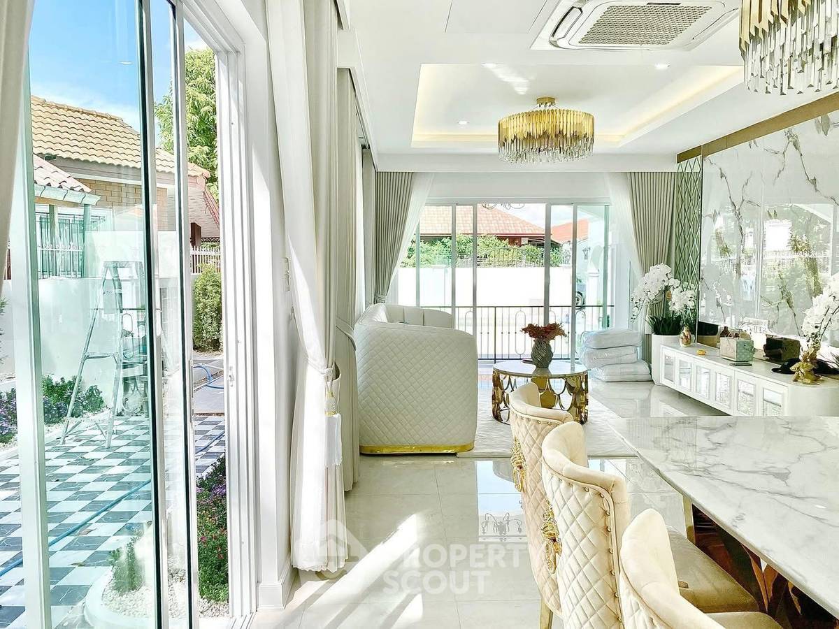 รูป บ้าน 5-ห้องนอน ใกล้ เมืองพัทยา (ID 2219438) - รูปที่ 9/12