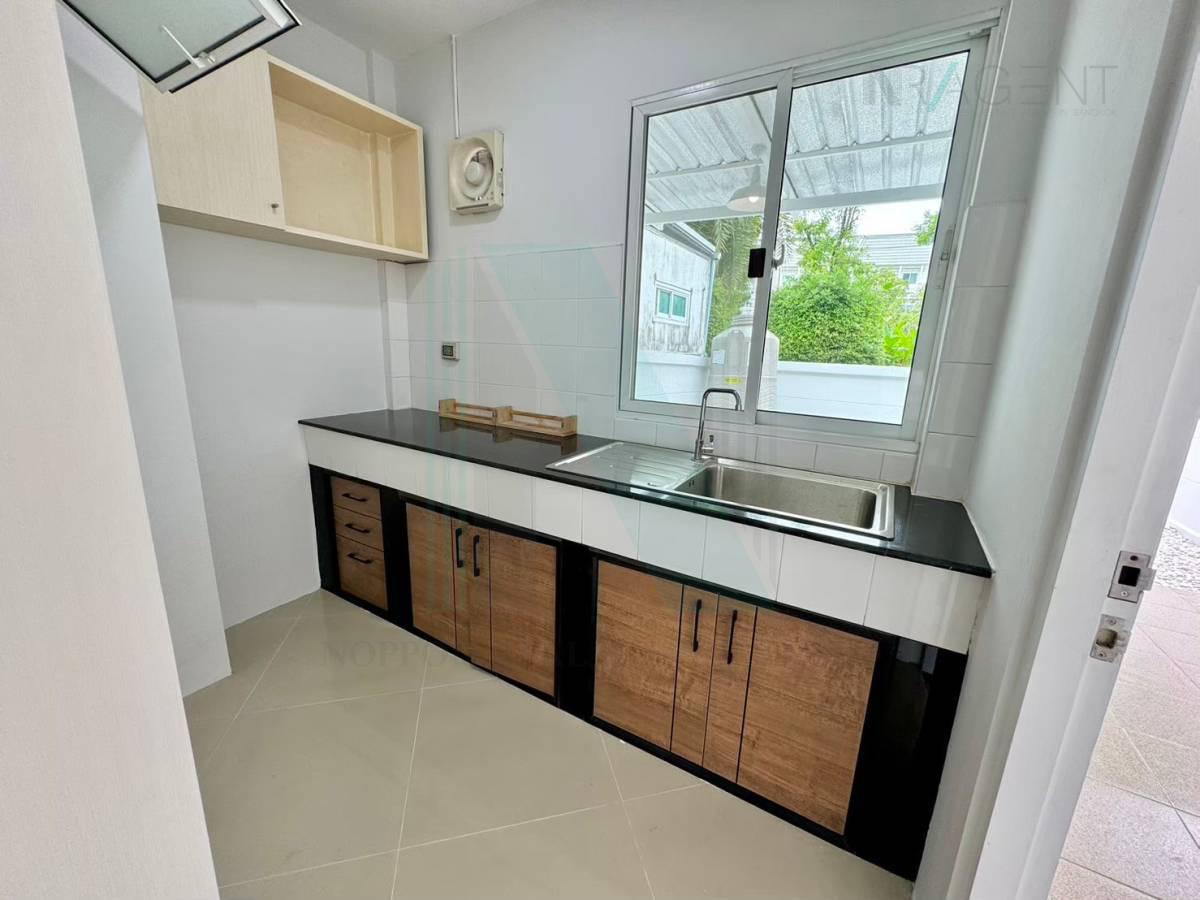 picture 🚩 For Sell Town house THE METRO RAMA 9 3-story 3 bedroom 3 bathroom - 4/8