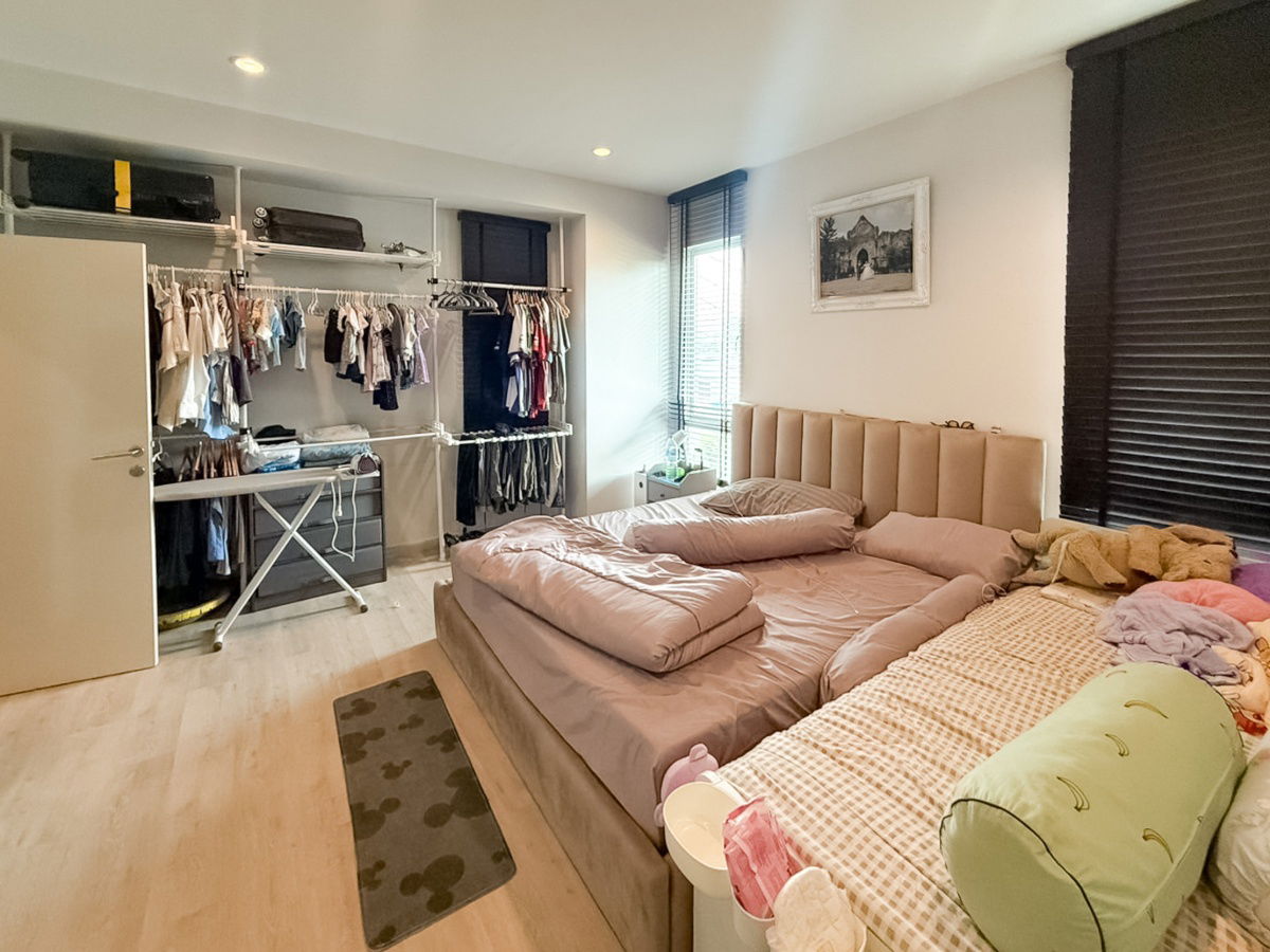 รูป 🏡 ขายบ้านแฝดสวย สภาพใหม่มาก! เพียง 4.49 ล้านบาท ทำเลดี เชื่อมต่อถ.กาญจนาภิเษก, ทางด่วนศรีรัช – วงแหวนรอบนอก ใกล้ Central Westgate และสถานี MRT - รูปที่ 9/15