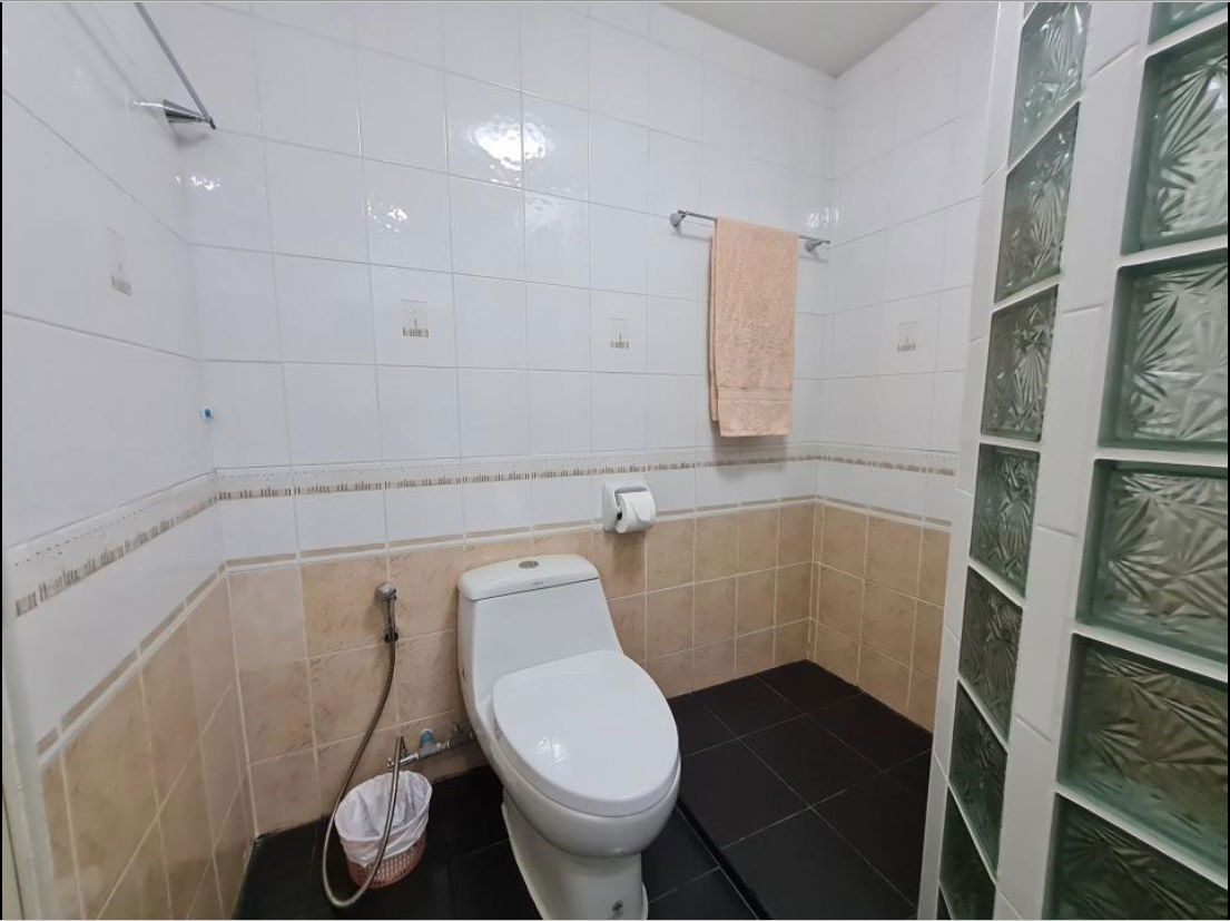 picture Corner 4-bedroom unit for sale in The Trio Garden Condominium - 32/44