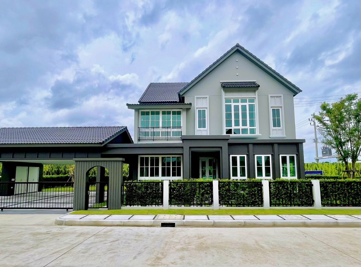 picture Luxury Modern Farmhouse on 100 SQ.W. | 5 Minutes from Borommaratchachonnani Road - 1/19