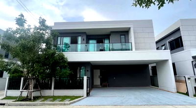 Houses for rent บิ๊กซี บางพลี : Detached house near Mega Bangna for rent in Centro Bangna Project