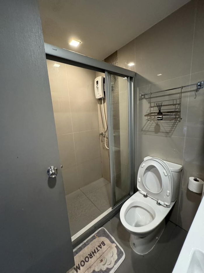 picture Condo for rent Ideo Sathorn-Wongwian Yai near BTS Wongwian Yai 15,500 baht Property code: RS996 - 8/10