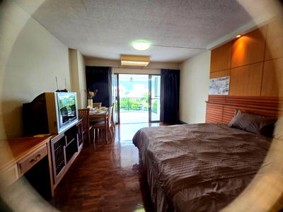 Condos for rent 700 Year Sports Arena Chiang Mai :  P33 | Hillside 4 Condo – 8th Floor with Doi Suthep View | Prime Location in Chiang Mai