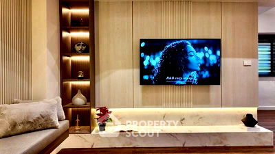 Condos for sale 700 Year Sports Arena Chiang Mai : 2-BR Condo at Srithana Condominium close to Chiang Mai University (ID 2093416)