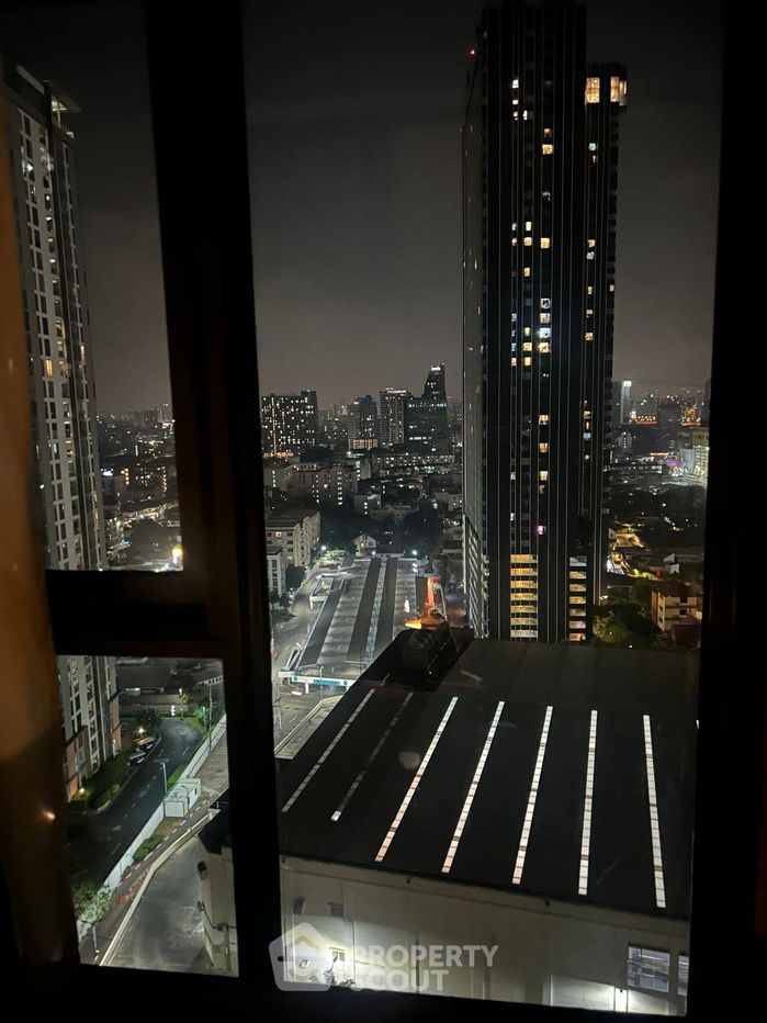 picture 1-BR Condo at Life Phahon-Ladprao near BTS Ha Yaek Lat Phrao (ID 2110281) - 12/16