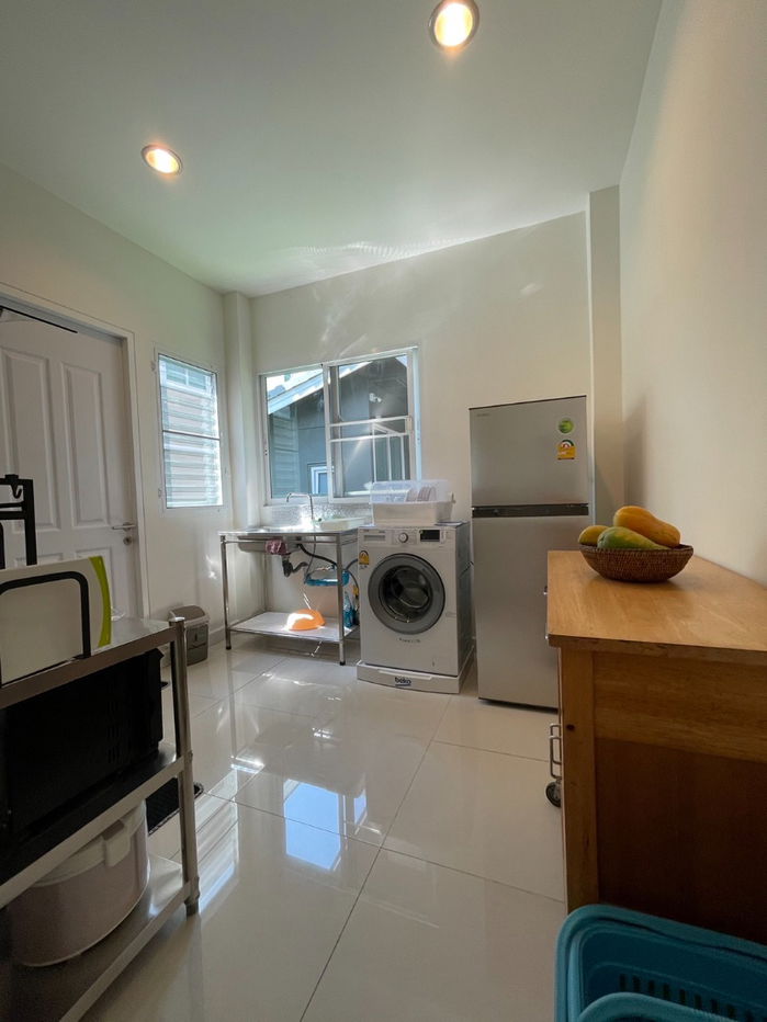 picture Three-bedroom detached house for rent in Mooban Nara Botanic Srinakarin, 9 minute walk from MRT Sri Lasalle Station - 11/13