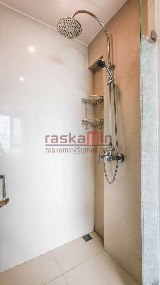 picture FOR RENT – THE RIVIERA WONGAMAT BEACH - 10/12