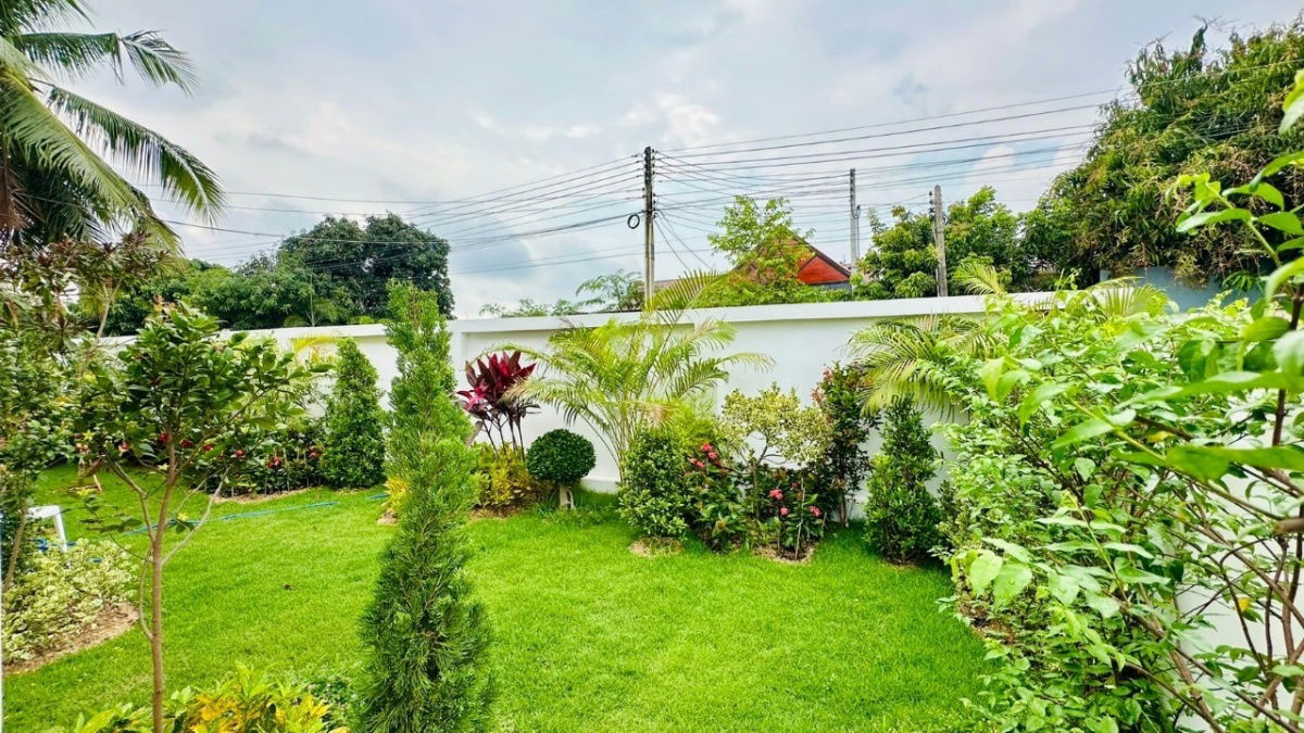 picture New Homes Near International Schools! 10 Mins to Regent & Rugby. From 3.89M THB. - 5/29