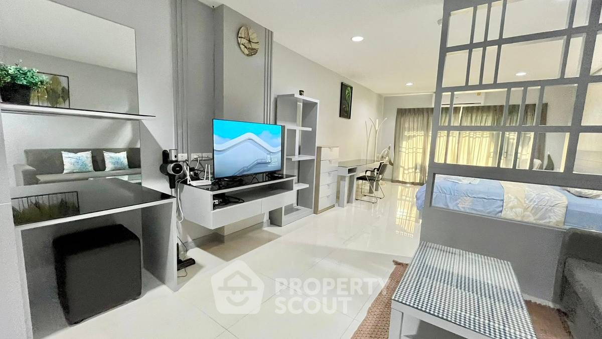 picture 1-BR Condo at Baan Klang Hua Hin Condominium close to Hua Hin Night Market (ID 2101431) - 6/12