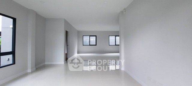 บ้านเดี่ยวให้เช่า : บ้านเช่า 4 ห้องนอน ศูนย์วิภาวดี ดอนเมือง (ID 2169587)