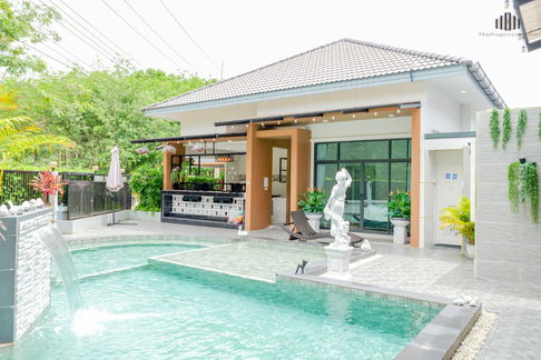 Rare Item! ขายบ้านสวยสไตล์รีสอร์ตกลางเมืองแกลง จัดเต็มทุกฟังก์ชัน  หลังเดียวใน MVP Riverside พร้อมสระ+สปา ที่จอด 5 คัน ขายขาดทุน!!