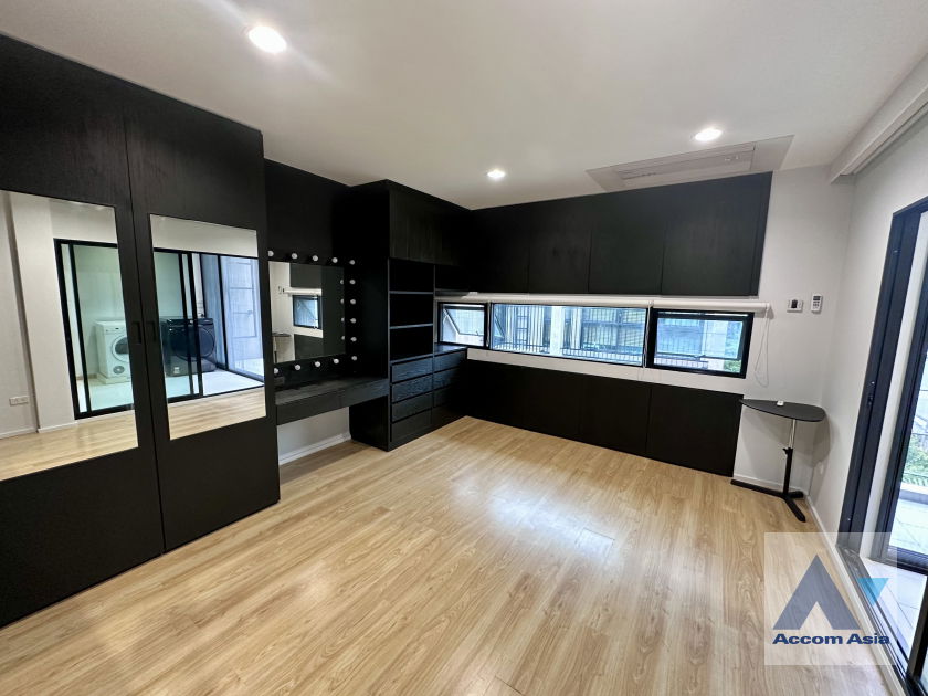 รูป 🔼🔽 AccomA 📩 Garden View 5 BR Townhouse @ (AA44279) - รูปที่ 10/20