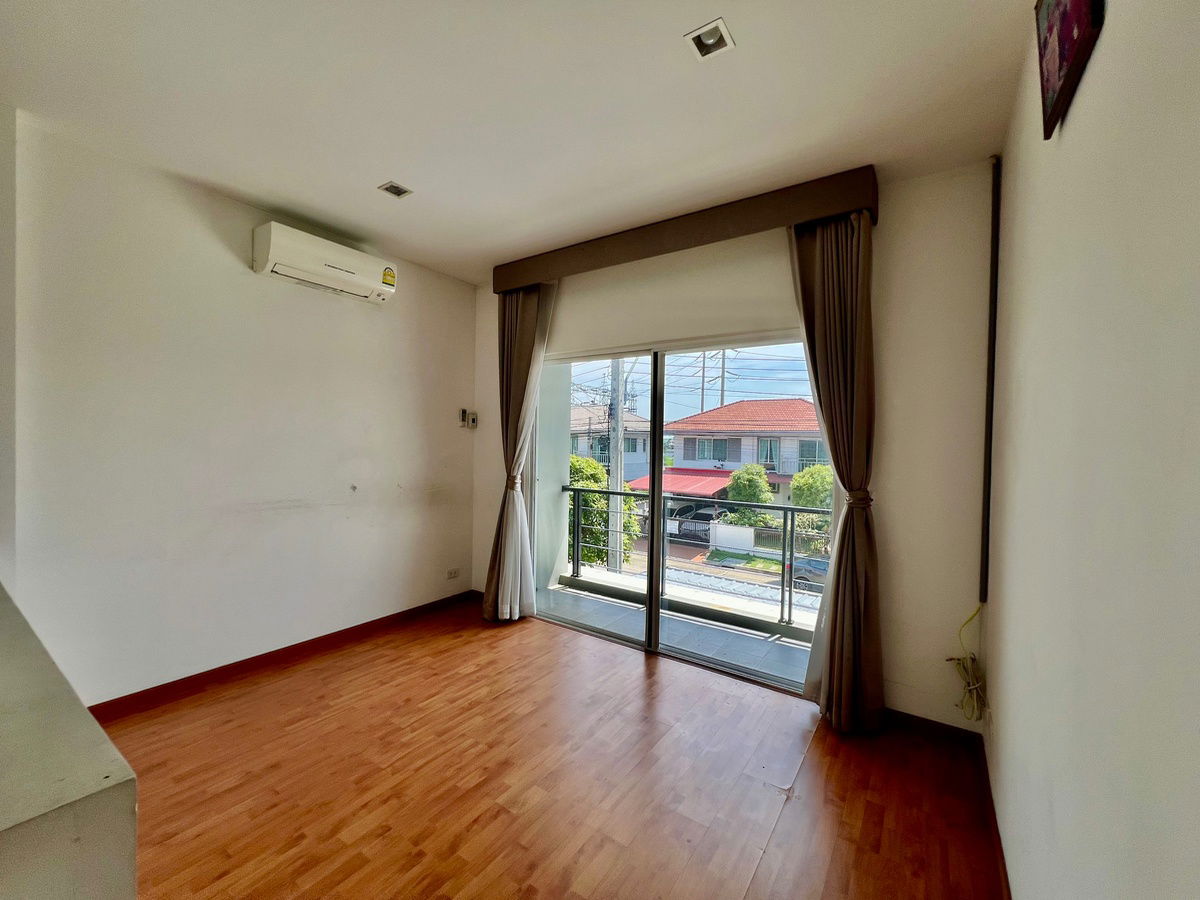 picture 🏡 Urgent Sale! Detached House at Casa Ville Bangna – Thepharak 🔥 Special Price – Re-listing After Reservation Canceled | Best Deal in the Project! - 32/43