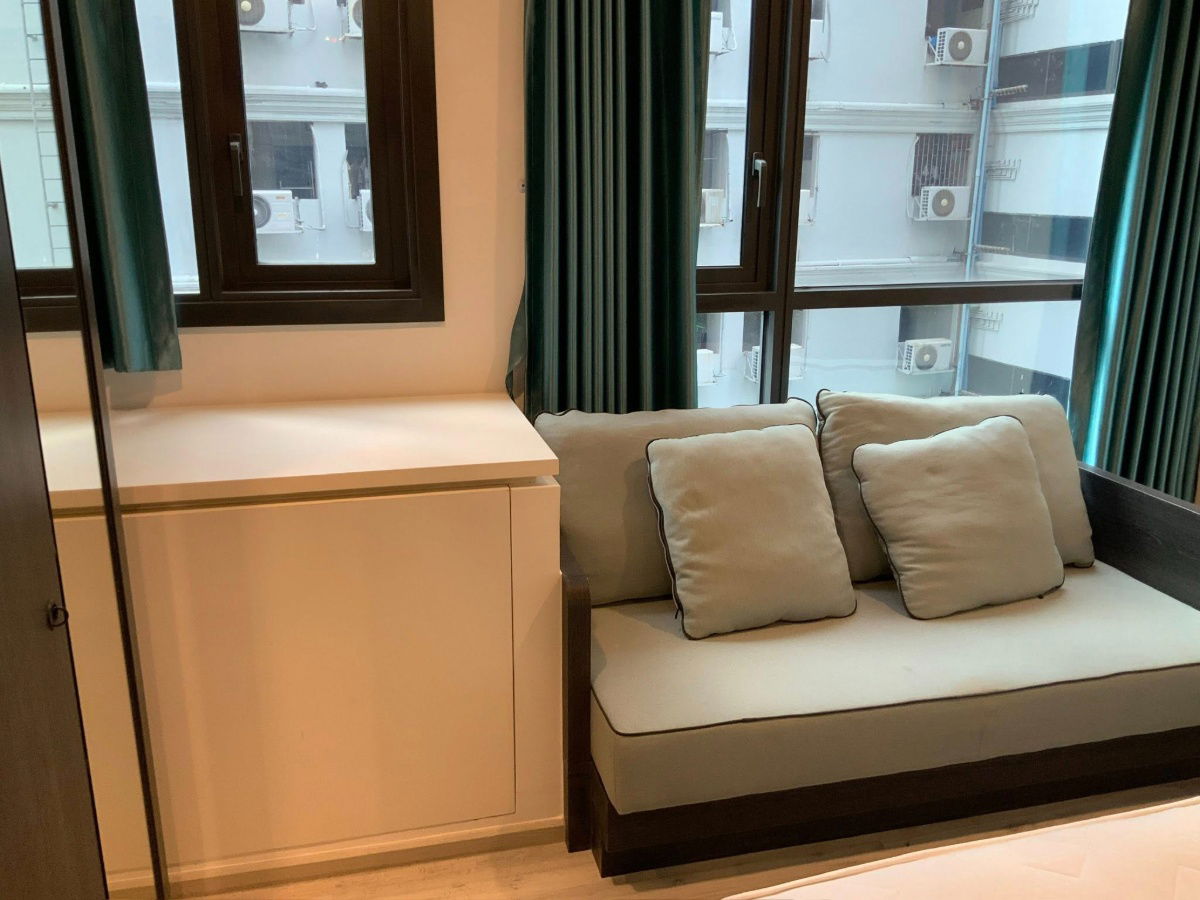 picture 🌿 WS1647 [For rent] XT Huai Khwang 💰 Rent only 17,500 baht/month 📍 MRT Huai Khwang - 4/11