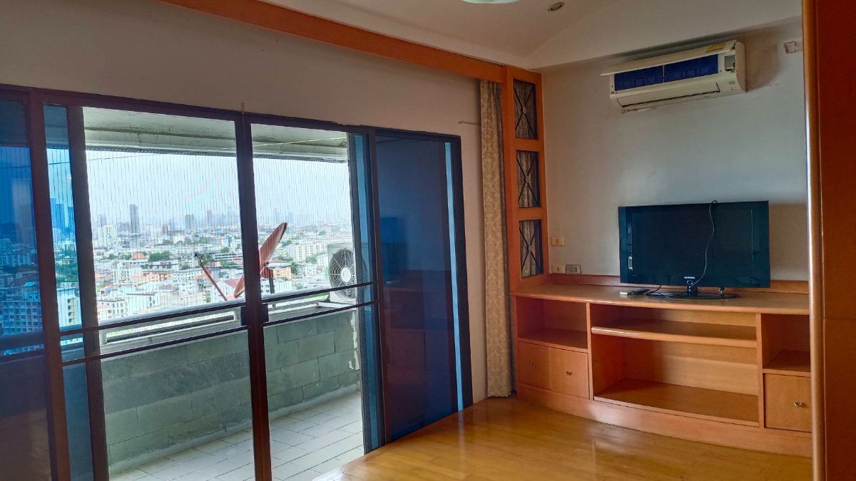 picture Two-bedroom Condominium unit for Rent in East Tower Condominium, Next to Central Plaza Bangna - 9/11