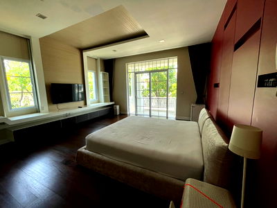 Houses for rent เทสโก้โลตัส บางพลี : Four-bedroom Detached house for Rent in Narasiri Bangna Km 10 Compound, near Mega Bangna Mall