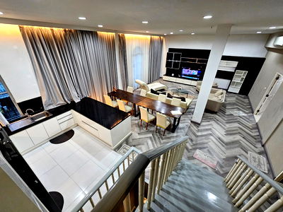 Townhouses for rent Yan Nawa : For Rent at Baan Klang Krung Grand Vienna